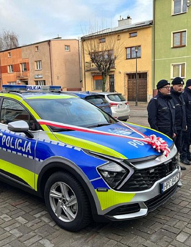 Powiat: Nowy samochód dla Policji-5317
