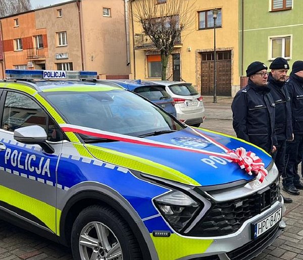 Powiat: Nowy samochód dla Policji-5317