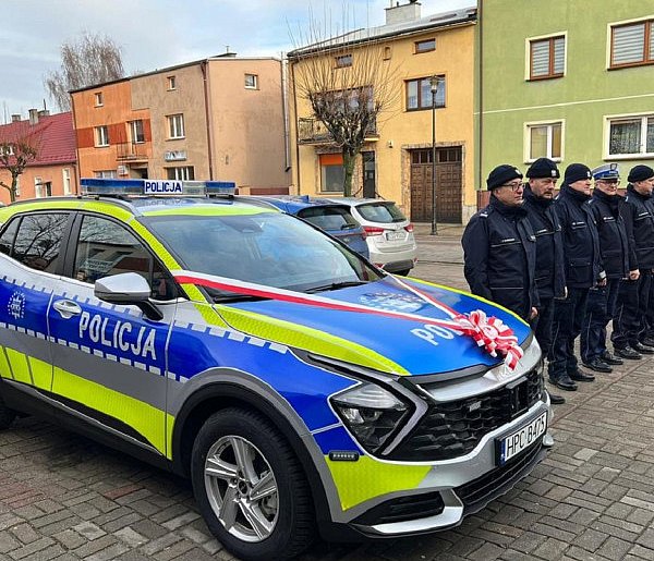 Powiat: Nowy samochód dla Policji-5317