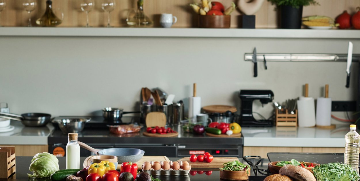 Domowe fast foody – jak zrobić ulubione smakołyki lepiej niż w restauracji?
